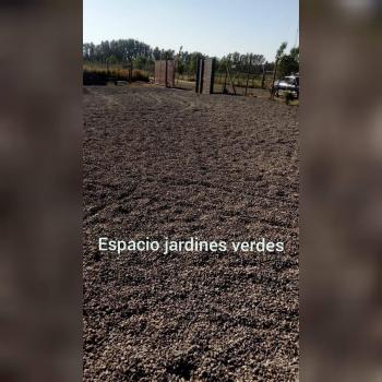 Espacio jardines verdes