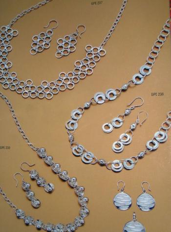 Fotografía 8 de VENTA DE JOYAS DE PLATA DE LEY